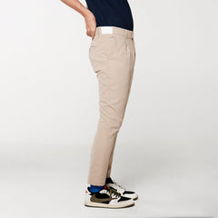 era-won กางเกงขายาว เอวยางยืด รุ่น GOLF FABRIC PANTS (065V8) สี Dark Beige