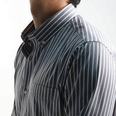 era-won เสื้อเชิ้ต ทรงปกติ รุ่น Dress Shirt Striped สี Grey eifel (White Grey) ลายเทา