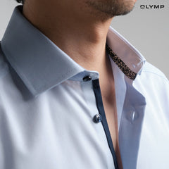 OLYMP LUXOR Shirt เสื้อเชิ้ตผู้ชายแขนสั้น สีฟ้าผ้าเรียบ ทรงหลวม ใส่สบาย รีดง่าย AUTU24