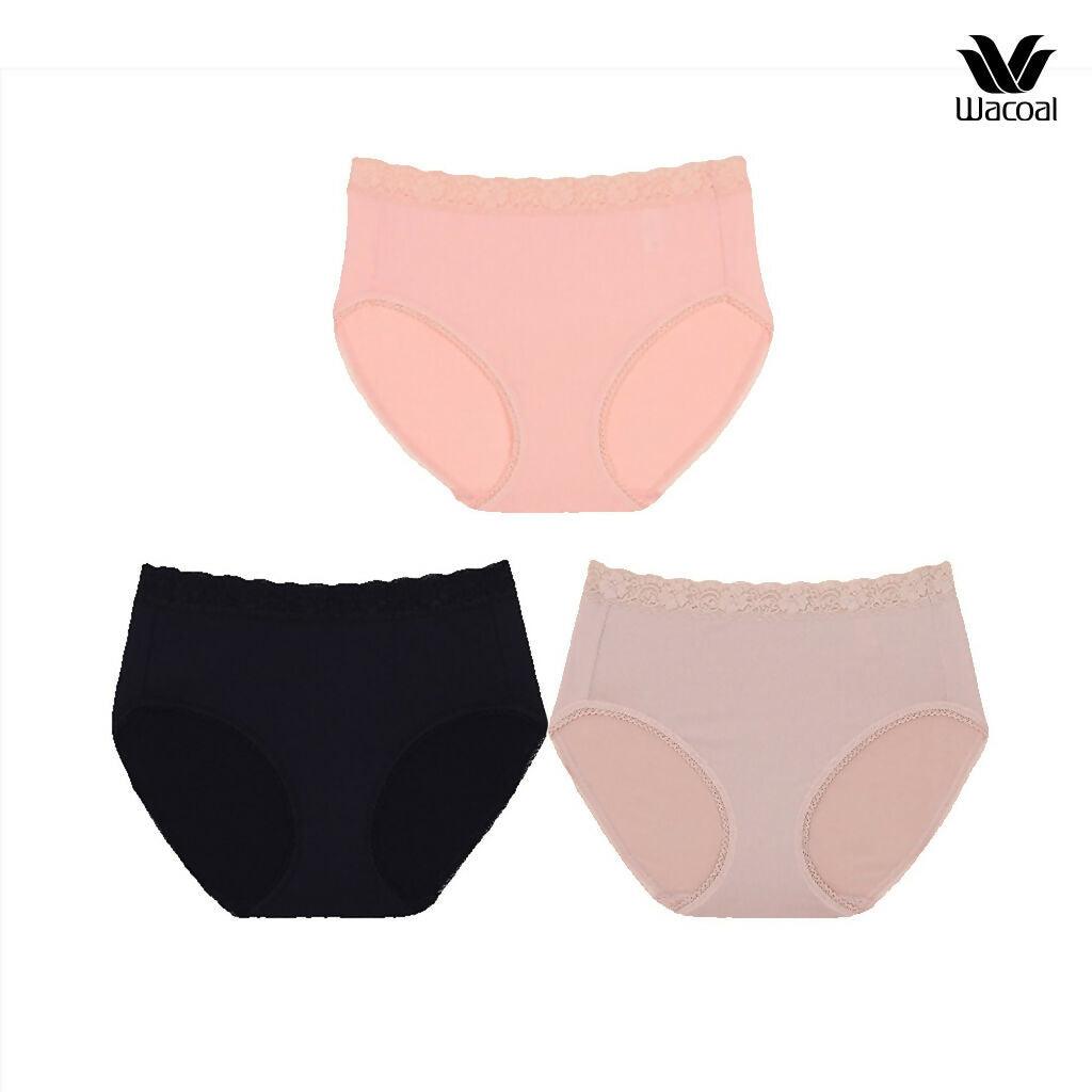 Wacoal Short Panty แพ็ค 3 ชิ้น กางเกงในใส่สบายวาโก้ รูปแบบเต็มตัว ขอบลูกไม้ รุ่น WU4T35 - BigxShow